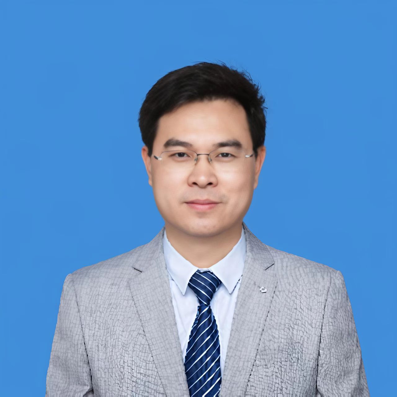 万搏官方注册创新论坛第一千九百六十三讲：Emergent universal physics in  far-from-equilibrium dynamics:  when interaction meets topology and transport